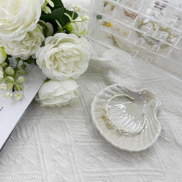 Ceramic Shell Jewelry Dish Organizer Ring Tray for Earrings Necklaces Keys - Picture 2 of 7